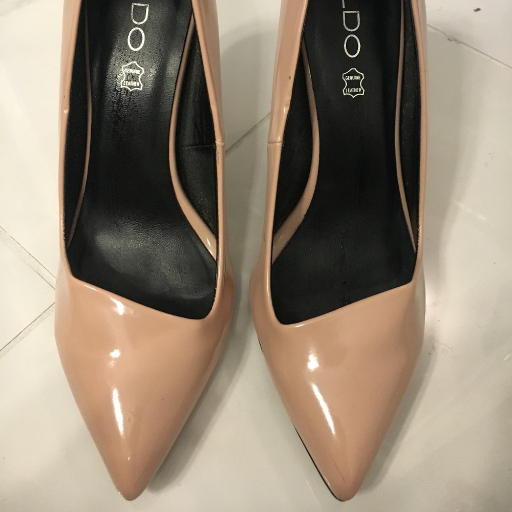 Beige shoes